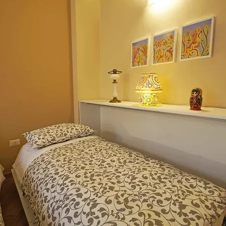 Apartamento Spezia 33 *
